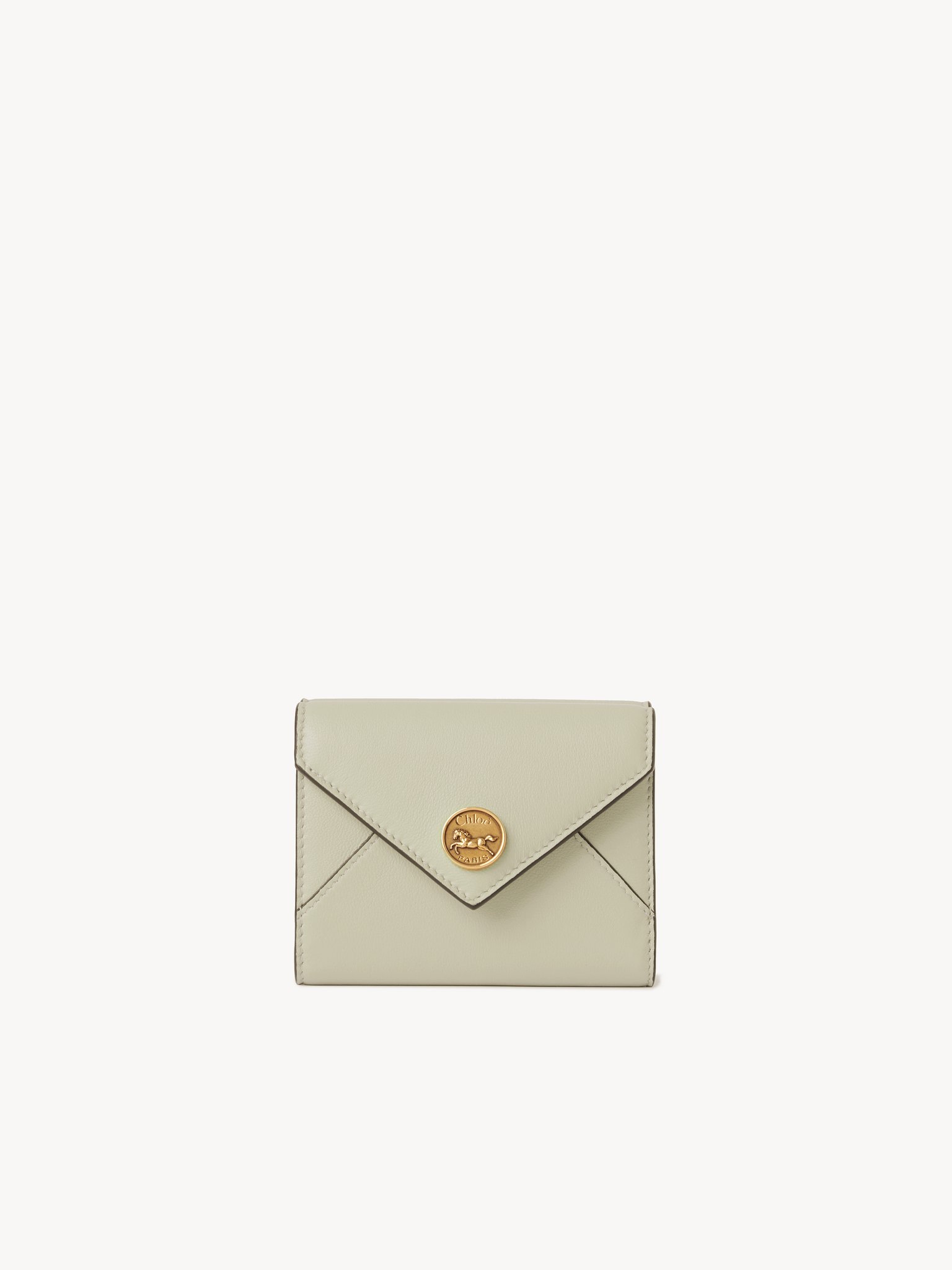 Small Envelope tri-fold in grained leather Grained goatskin
Smoky Beige