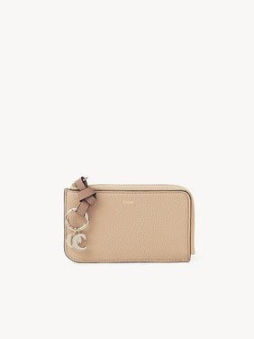 Cartera Alphabet de cuero granulado Cuero de becerro bicolor granulado y brillante
Blushy Beige