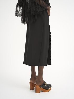 Scallop embroidered column skirt in fluid viscose Soft viscose & wool twill
Black Top view of the product