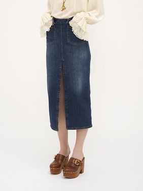 Front-slit midi skirt in denim Organic cotton indigo denim
Night Blue Product detail