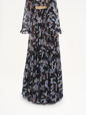 Gathered maxi skirt in silk georgette Floral print on organic silk georgette
Black 