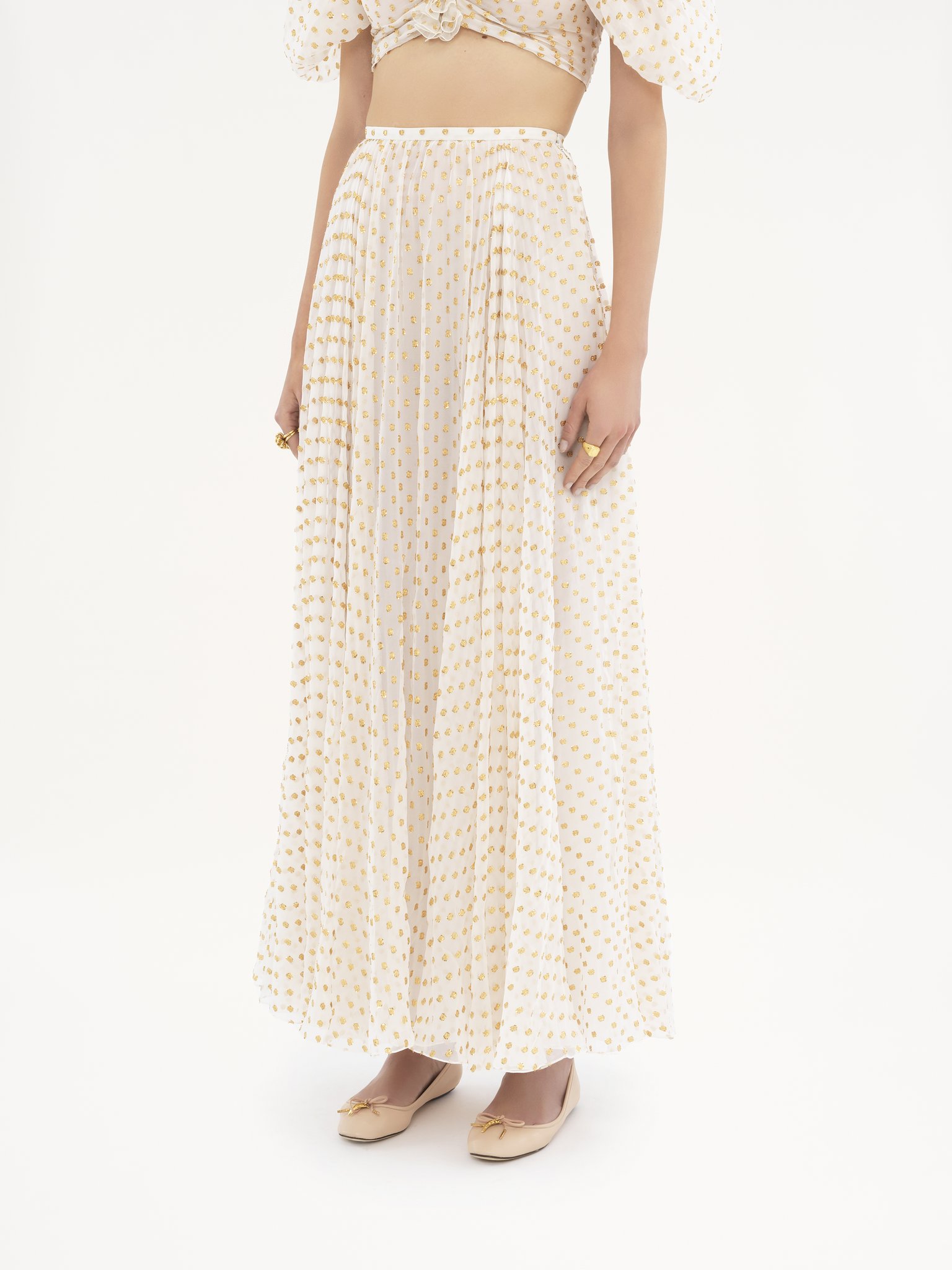 Gathered maxi skirt in silk jacquard & lurex Light silk lurex dots jacquard
Snow White Product detail