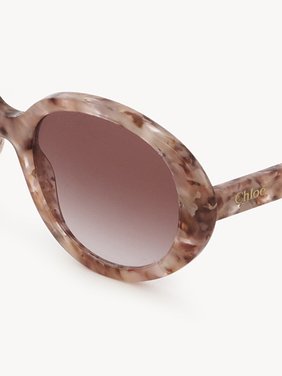 Gayia sunglasses Rose Havana recycled acetate & bio-based nylon
Gradient Burgundy lenses Top view of the product