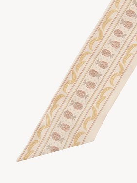 The Chloé Bananas bandeau scarf in silk Chloé Banana print on organic silk
Beige & Orange Product detail