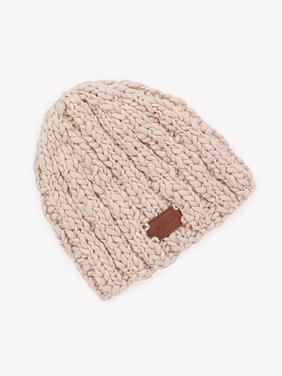 Beanie in extra fine wool & silk Extra fine merino wool & silk
Lovely Pink