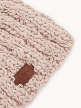 Beanie in extrafine wool & silk Extrafine merino wool & silk
Lovely Pink Product detail