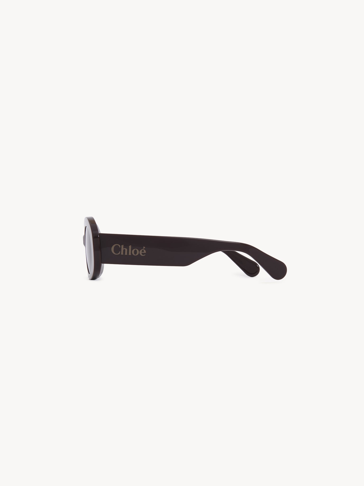 Naomy sunglasses Lower-impact acetate & bio-based nylon
Shiny solid dark Burgundy, solid dark green lenses Product detail