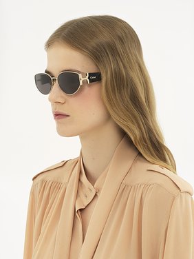 Marcie sunglasses Lower-impact acetate, metal & bio-based nylon
Shiny classic gold & shiny solid black, solid gray lenses 