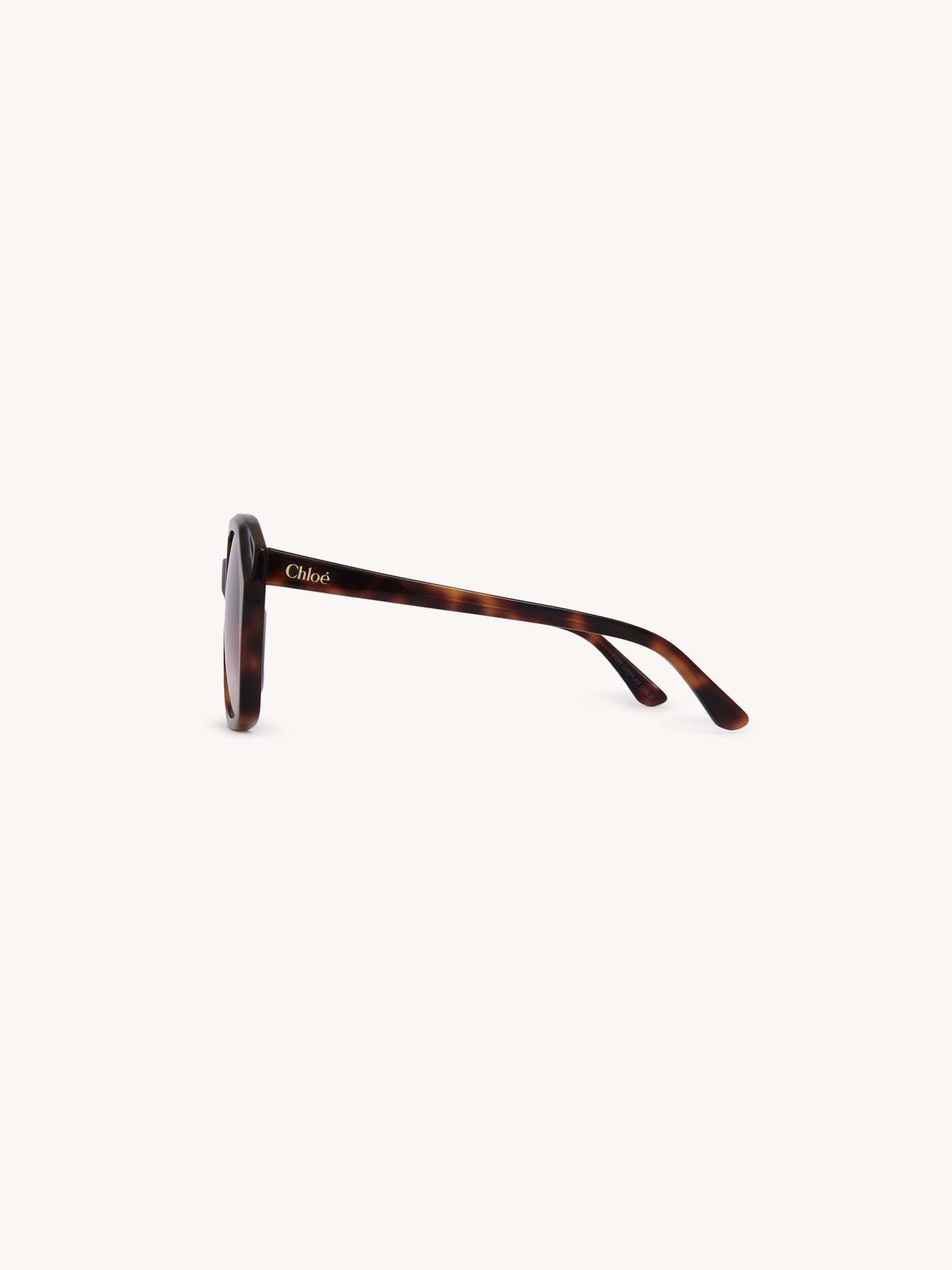 Salome sunglasses Lower-impact acetate & bio-based nylon
Shiny medium Havana, gradient Burgundy/crystal lenses Product detail