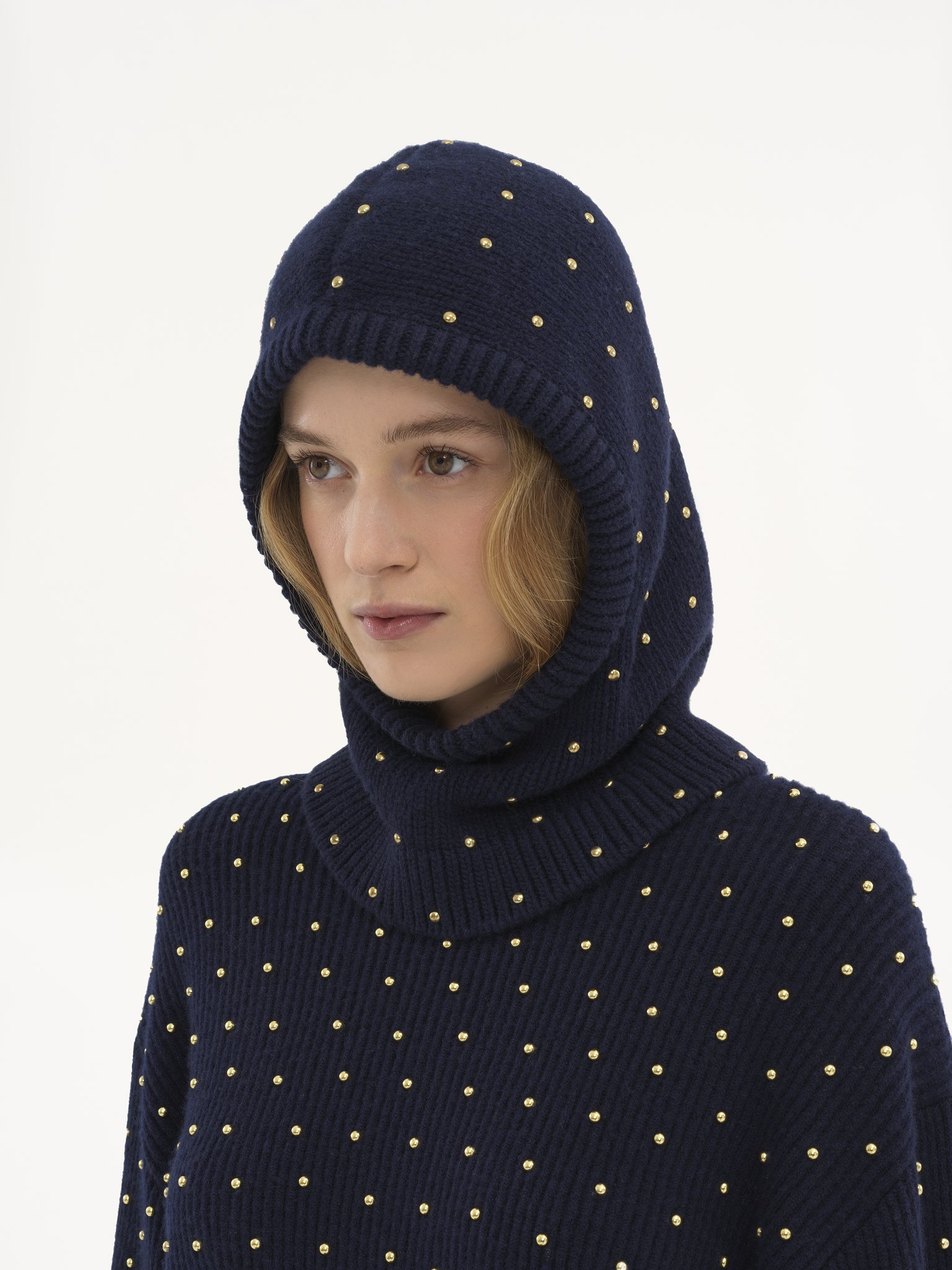 The Chloé Cabochon Knit balaclava in wool & cashmere Merino wool & cashmere
Classic Navy Front view of the product being worn