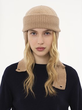 The Chloé Signature Knit balaclava in wool & cashmere Virgin wool & cashmere
Light Camel Back view of the product