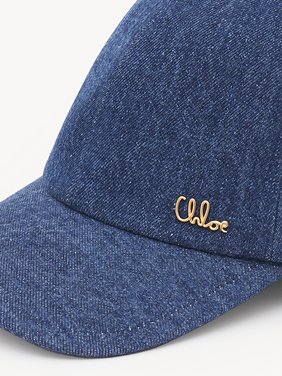 The Chloé Iconic cap in denim Organic cotton denim & brass Chloé logo
Ocean Blue Top view of the product