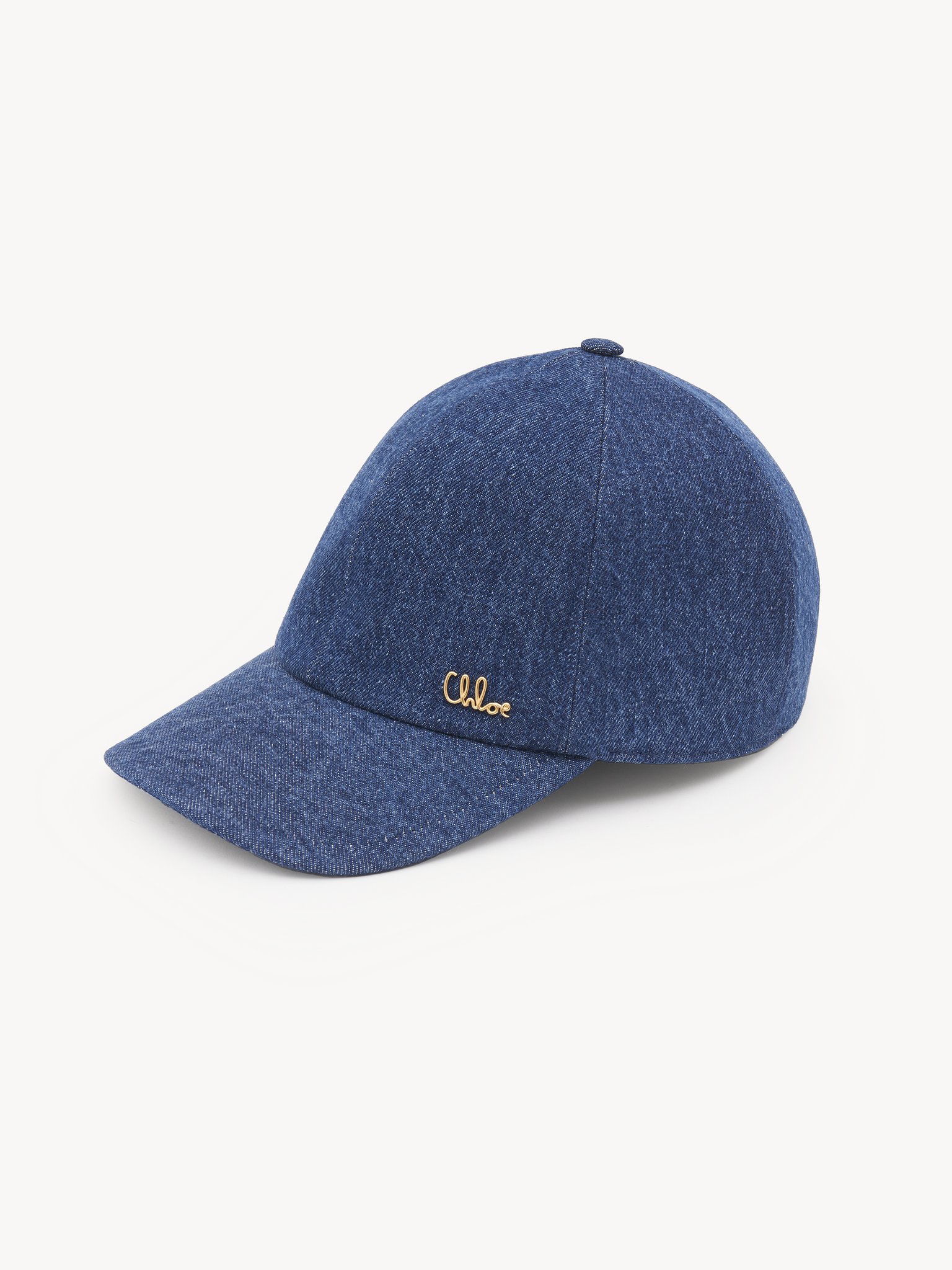 The Chloé Iconic cap in denim Organic cotton denim & brass Chloé logo
Ocean Blue