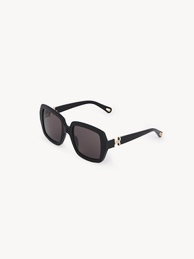 Marcie sunglasses Black lower-impact acetate & bio-based nylon
Solid grey lenses