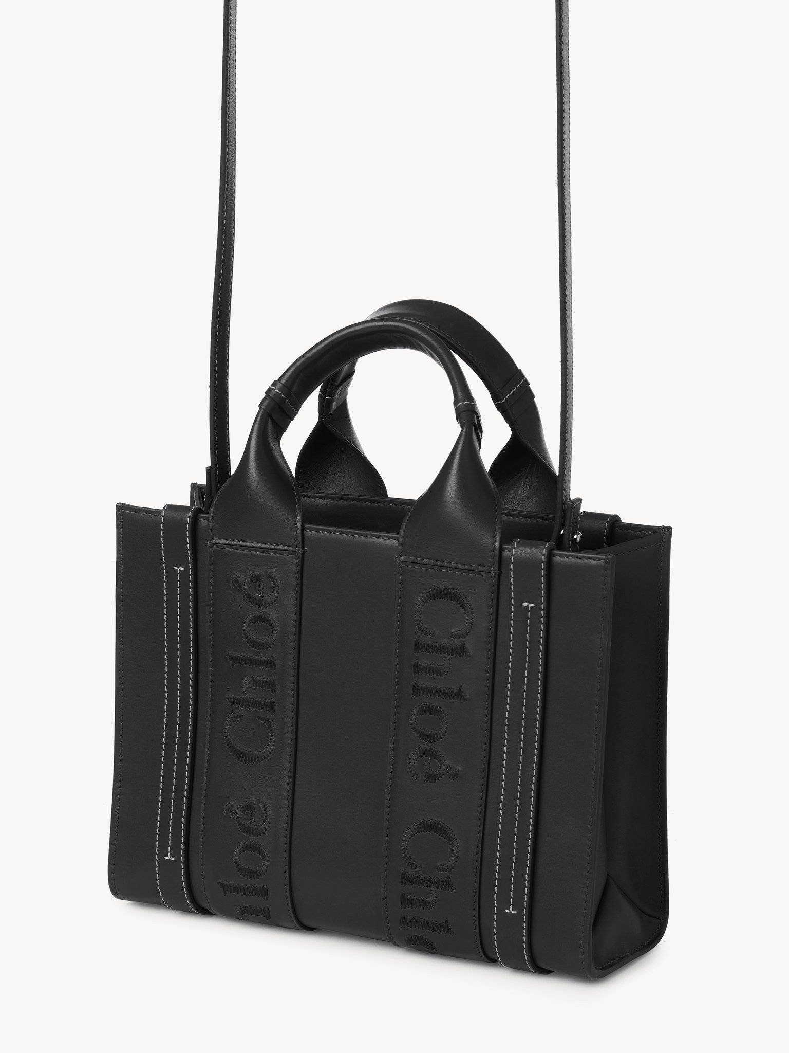 Small Woody tote bag in soft leather Smooth calfskin with Chloé logo
Black Top view of the product