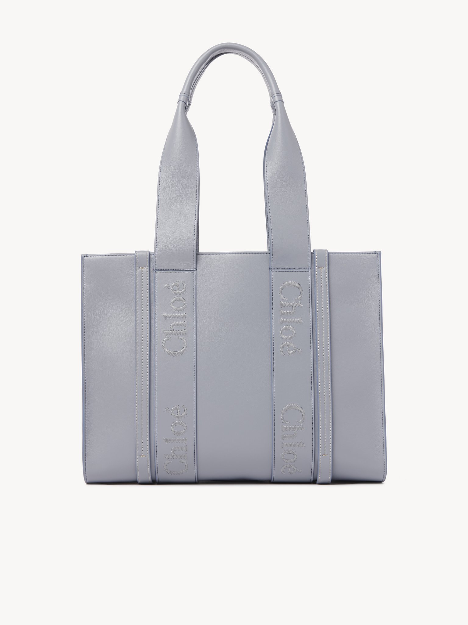 Woody tote bag in soft leather Smooth calfskin with Chloé logo
Storm Blue