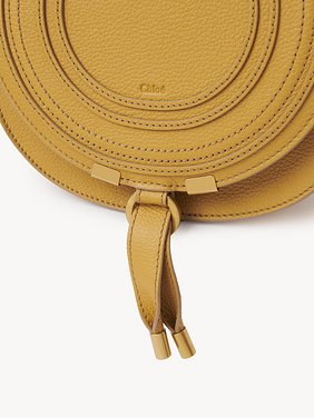 Marcie small saddle bag Grained calfskin
Honey Gold [*** acc_altImage_shotG ***]