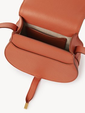 Marcie small saddle bag Grained calfskin
Tawny Orange 