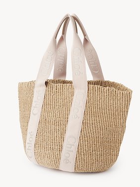 Large Woody basket in natural fibres Fair-trade paper, calfskin and webbing with Chloé logo
Blushy Beige Product detail