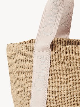 Large Woody basket in natural fibres Fair-trade paper, calfskin and webbing with Chloé logo
Blushy Beige [*** acc_altImage_shotG ***]