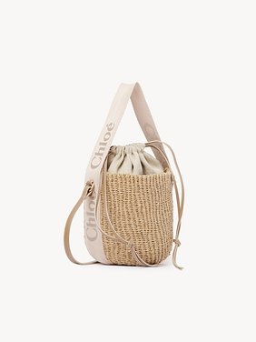 Small Woody tote bag in natural fibres Fair trade paper, calfskin & webbing with Chloé logo
Blushy Beige