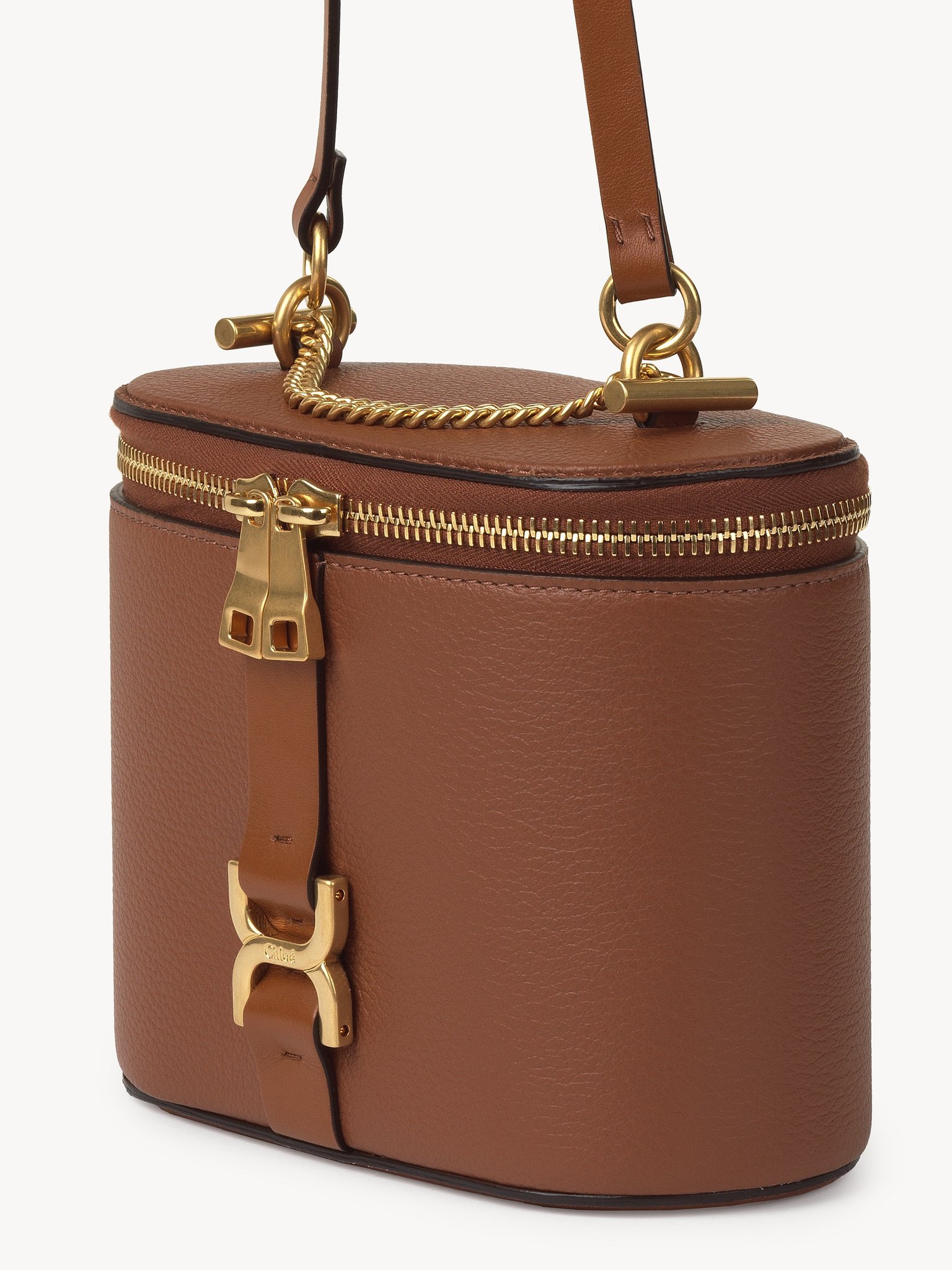 Mini Marcie vanity on chain in grained leather Grained calfskin
Tan Back view of the product