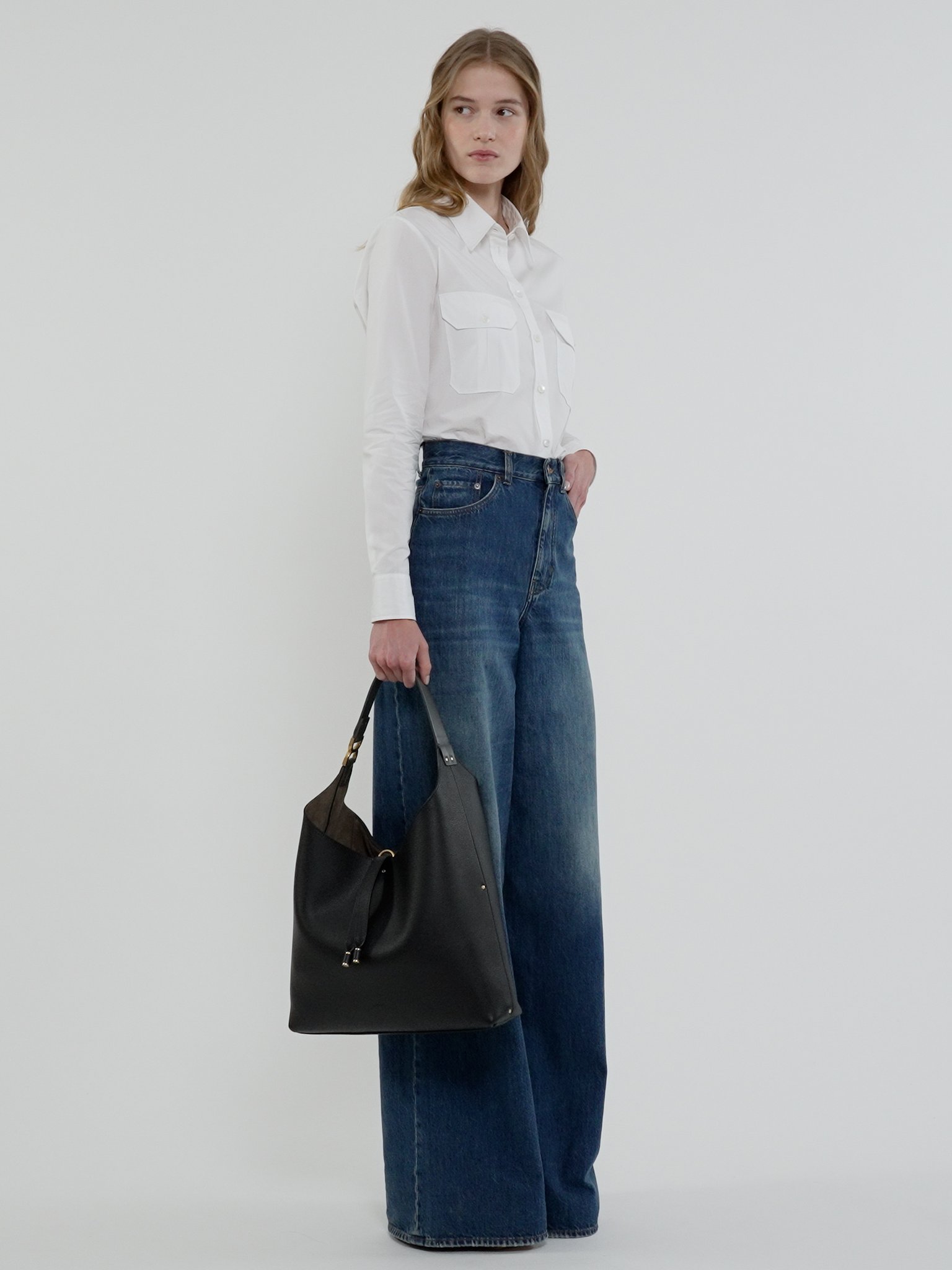 Marcie hobo bag in grained leather Grained calfskin
Black [*** acc_altImage_shotV ***]