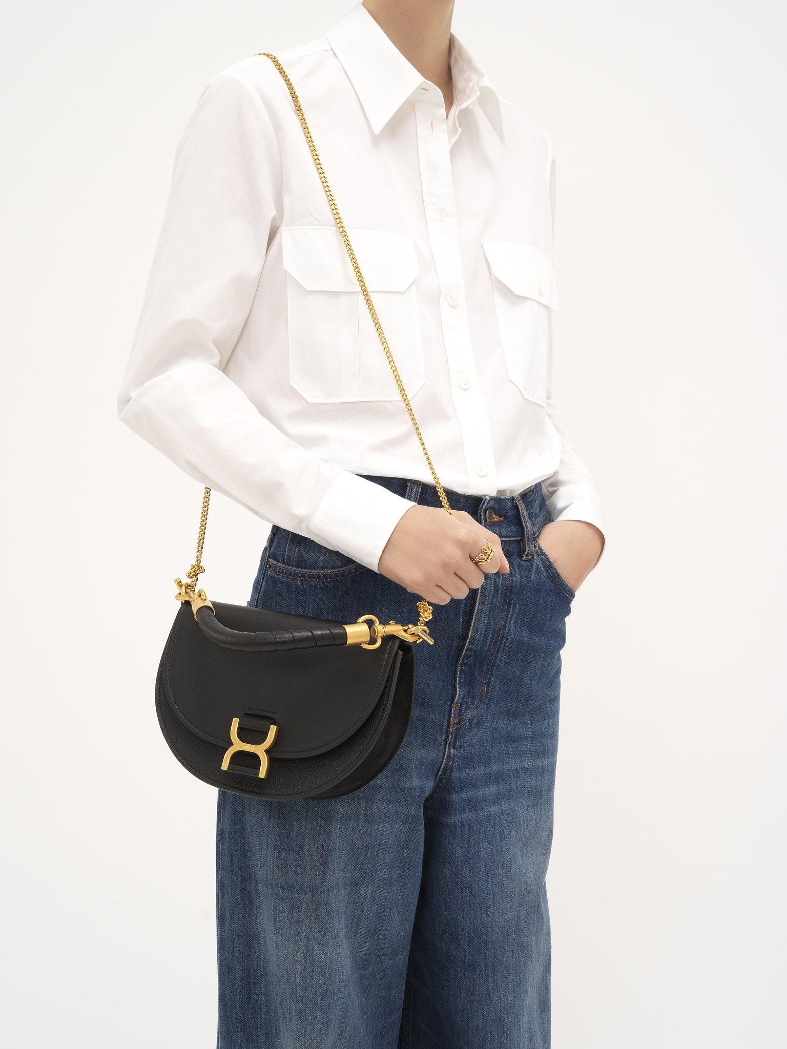 Marcie chain flap bag in leather Nappa lambskin, grained calfskin & suede
Black [*** acc_altImage_shotG ***]