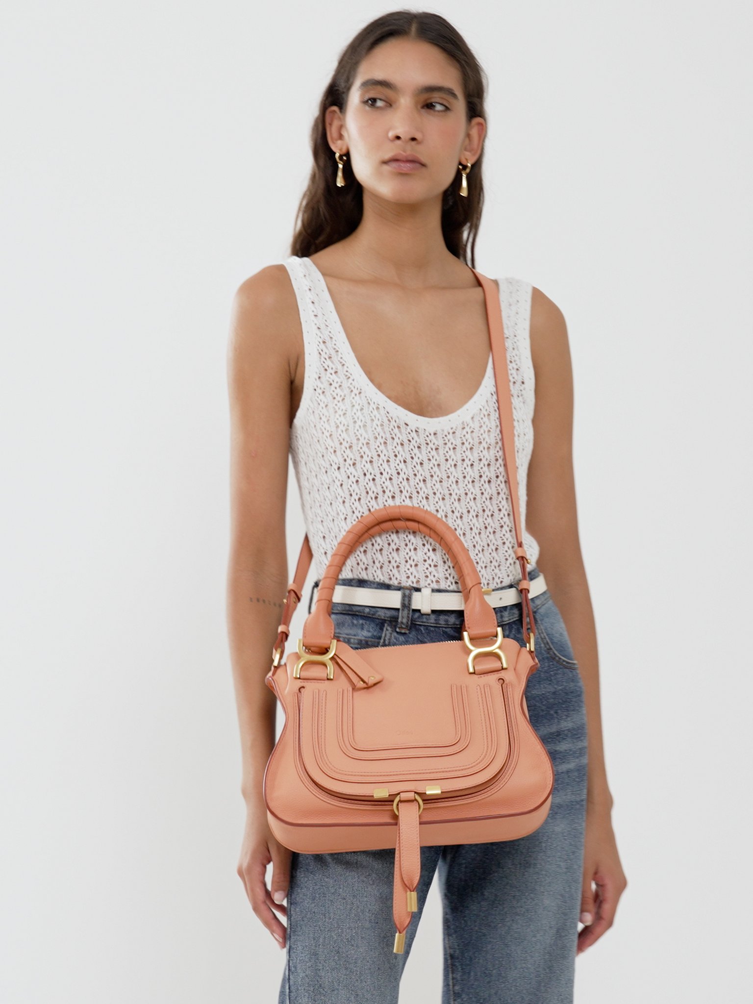 Small Marcie bag in grained leather Grained calfskin
Terracotta Pink [*** acc_altImage_shotV ***]