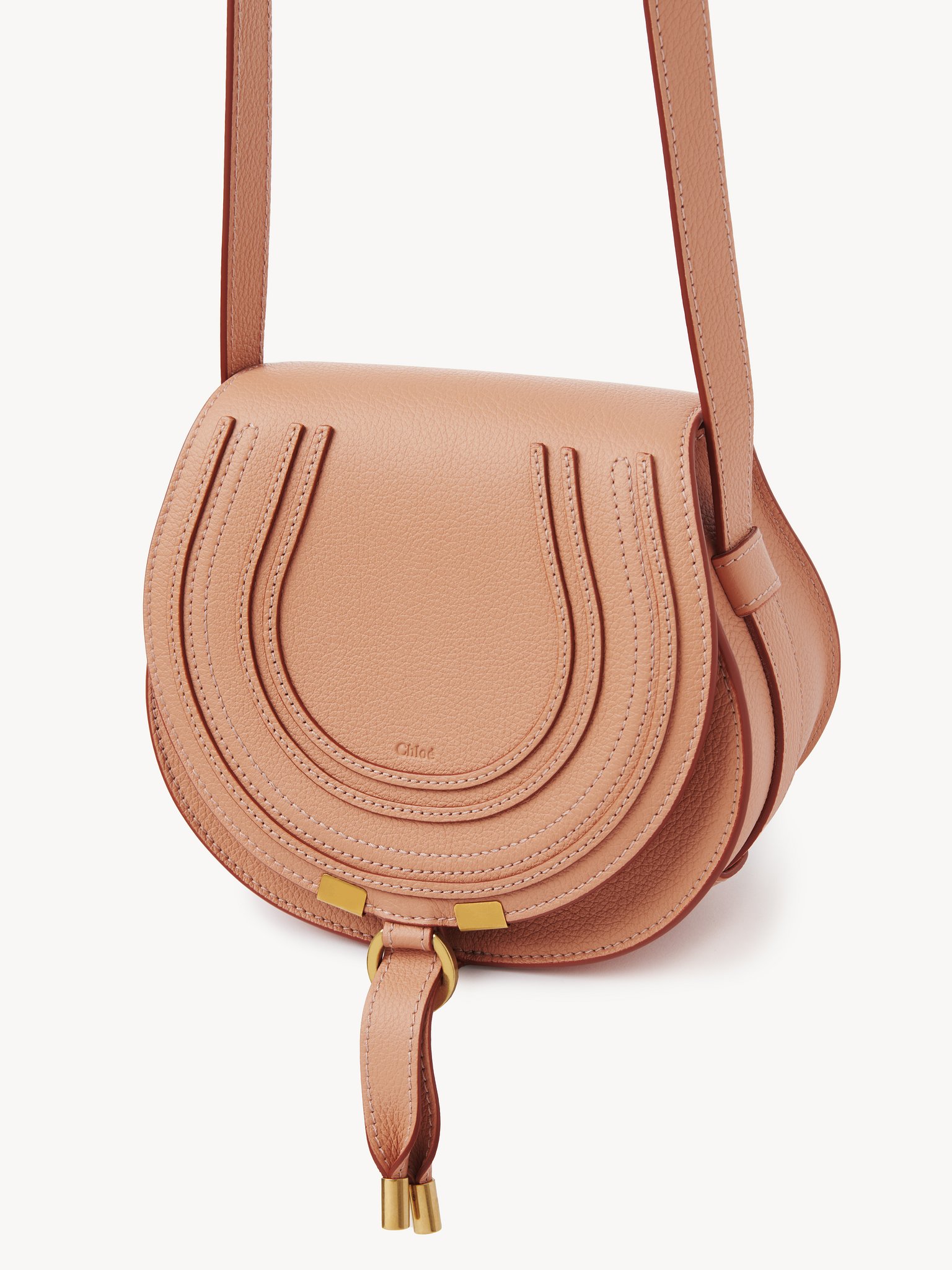 Small Marcie saddle bag in grained leather Grained calfskin
Terracotta Pink Product detail