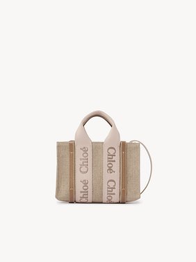 Mini Woody tote bag in linen Linen canvas & shiny calfskin with Chloé logo
Blushy Beige