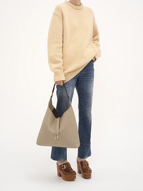 Marcie hobo bag in grained leather Grained calfskin
Motty Grey 