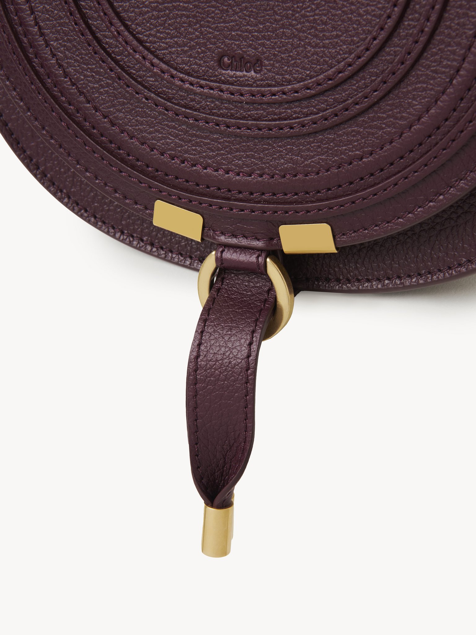 Small Marcie saddle bag in grained leather Grained calfskin
Dimness Purple Front view of the product being worn