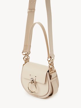 Small Tess bag in shiny & suede leather Shiny & suede calfskin
Sweet Beige Product detail