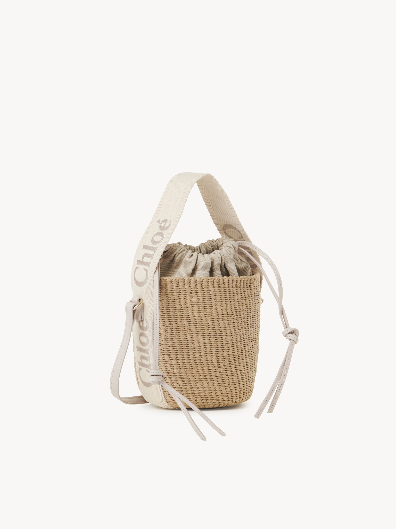 Small Woody basket in natural fibers Fair-trade paper, calfskin & webbing with Chloé logo
Wild Grey