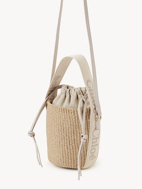 Small Woody basket in natural fibers Fair-trade paper, calfskin & webbing with Chloé logo
Wild Grey Product detail