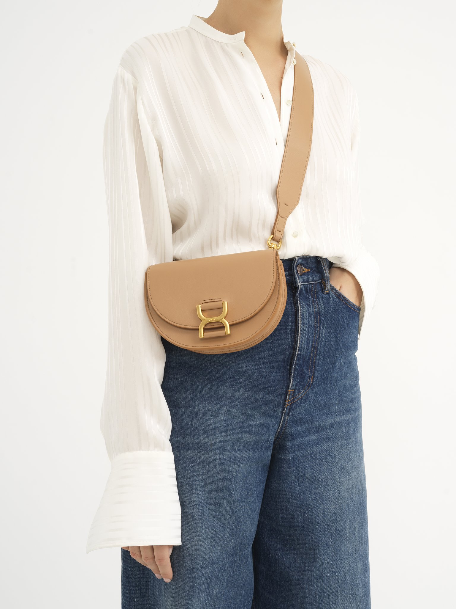 Mini Marcie flap bag in leather Shiny calfskin
Light Tan 