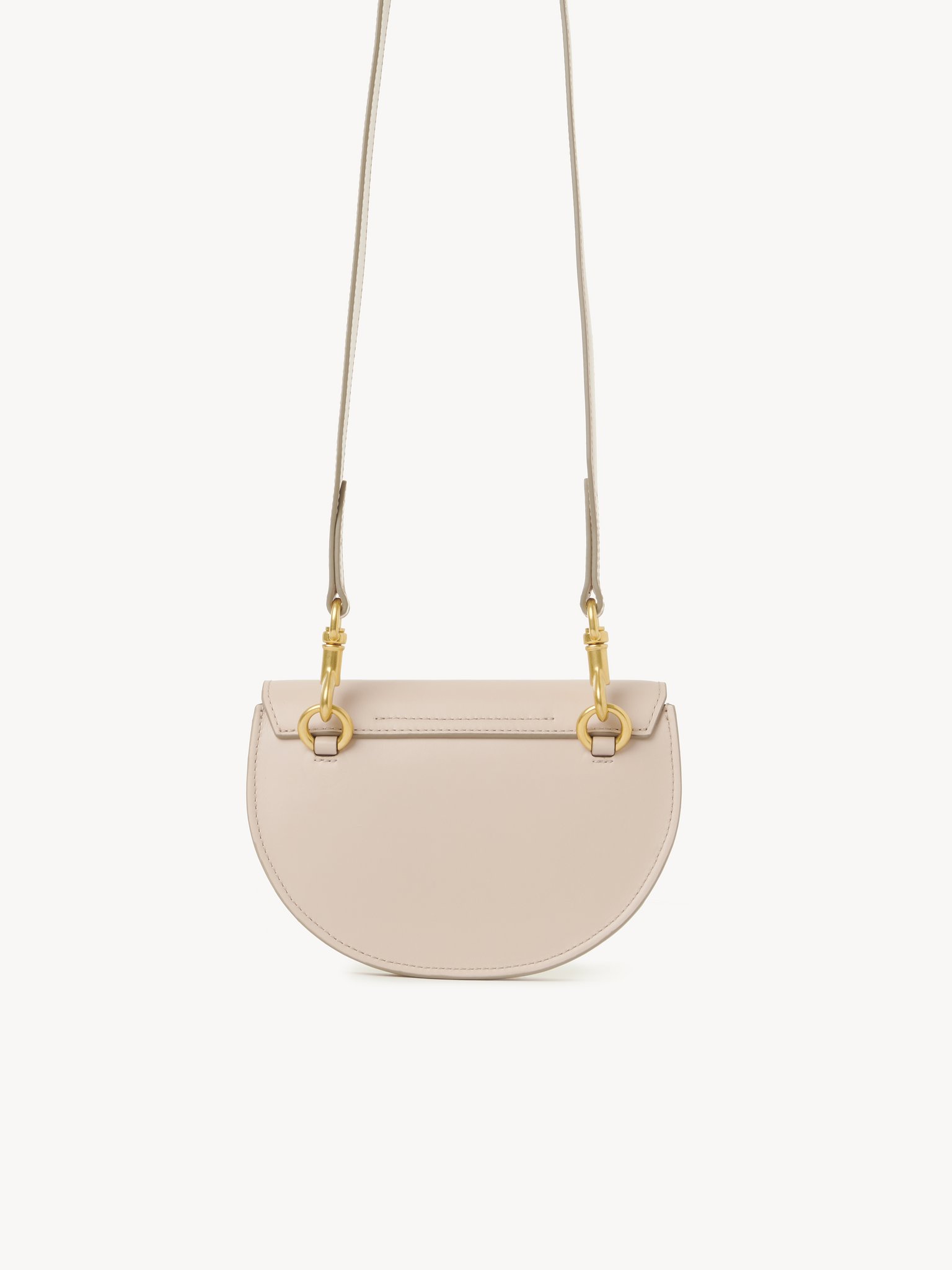 Mini Marcie flap bag in leather Shiny calfskin
Cement Pink 