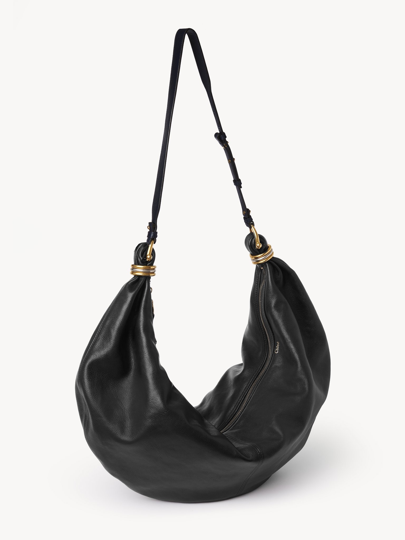 Large Bracelet Hobo bag in grained leather Shiny grained calfskin
Black Product detail