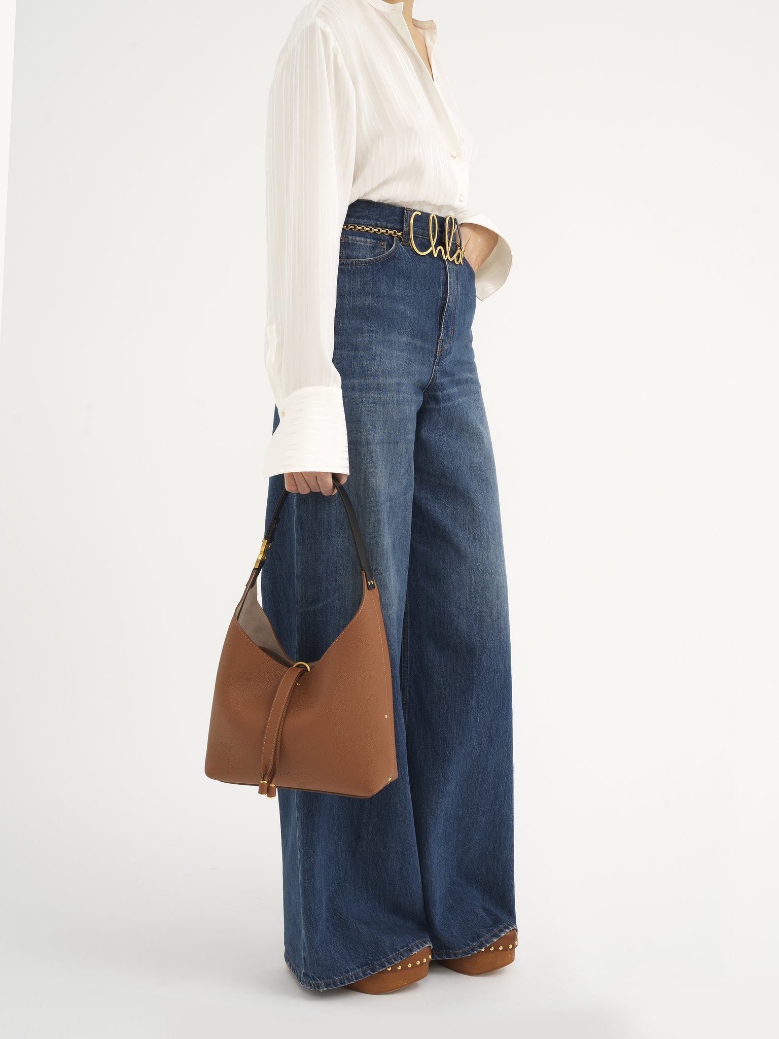 Small Marcie hobo bag in grained leather Grained calfskin
Tan [*** acc_altImage_shotG ***]