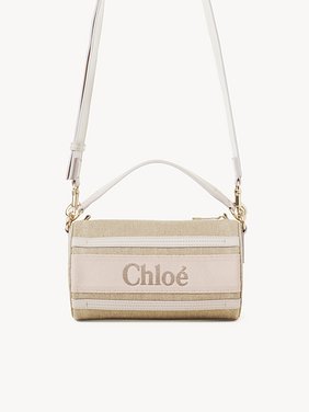 Woody tube shoulder bag in linen & soft leather Chloé logo webbing, linen canvas & calfskin
Wild Grey 