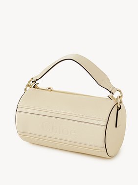 Woody tube shoulder bag in grained leather Shiny grained calfskin
Sweet Beige Product detail