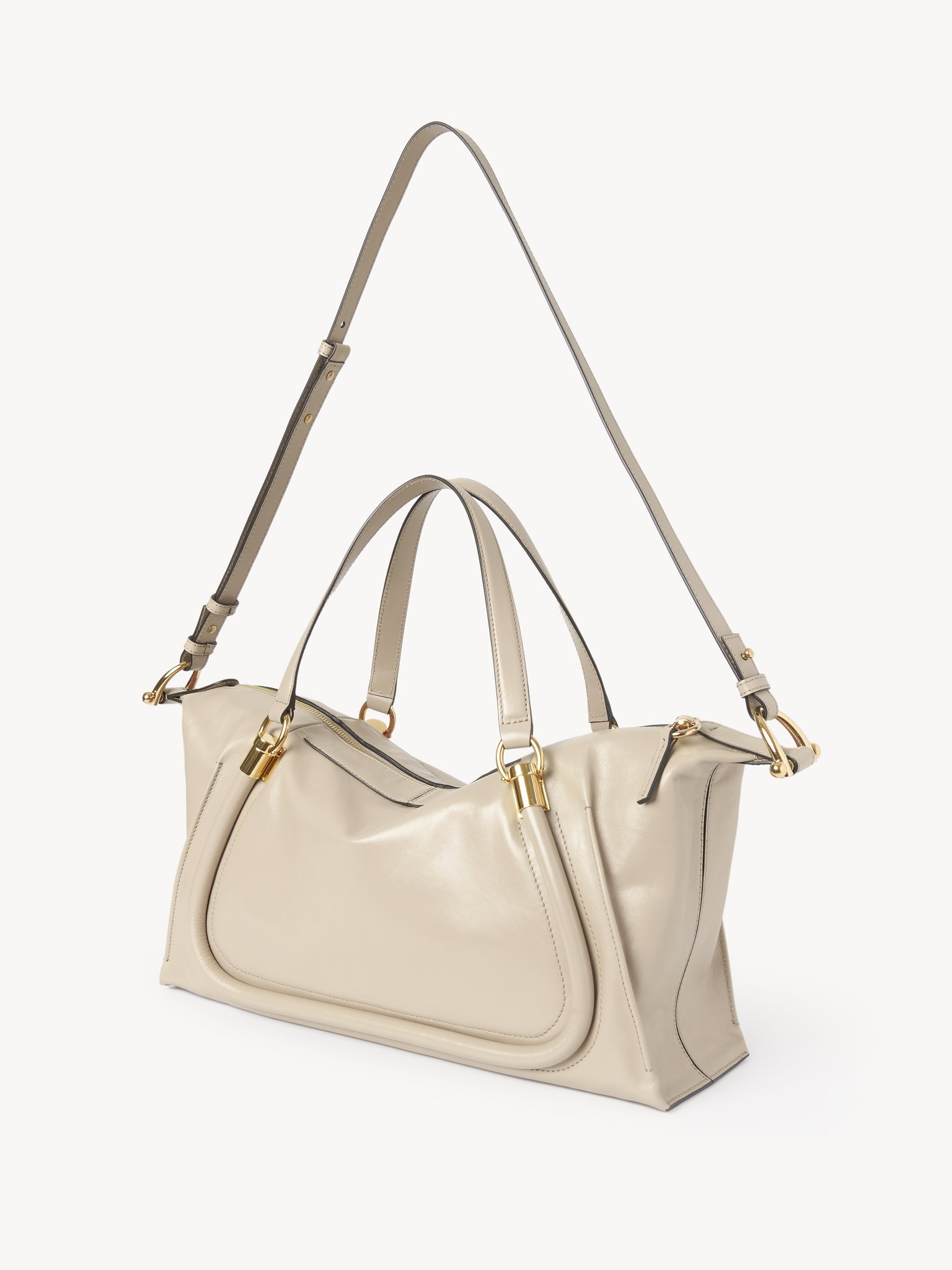 Paraty 24 bag in shiny leather Natural shiny calfskin
Sweet Beige Product detail