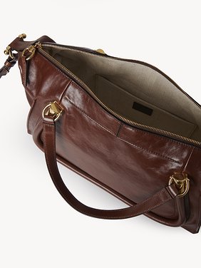 Paraty 24 bag in shiny leather Natural shiny calfskin
Sooty Brown 