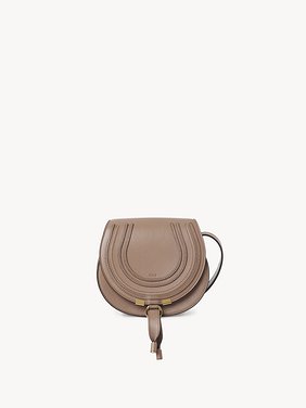 Small Marcie saddle bag in shiny leather Shiny calfskin
Woodrose