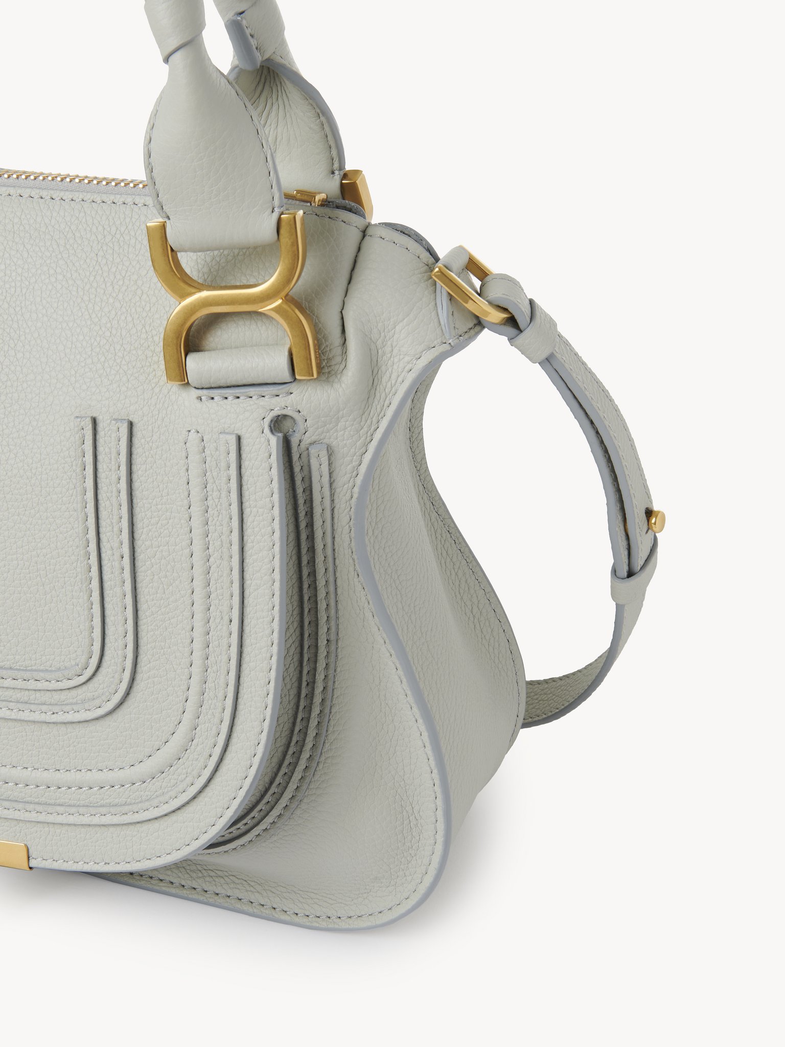 Small Marcie bag in grained leather Grained calfskin
Blue Mist Product detail