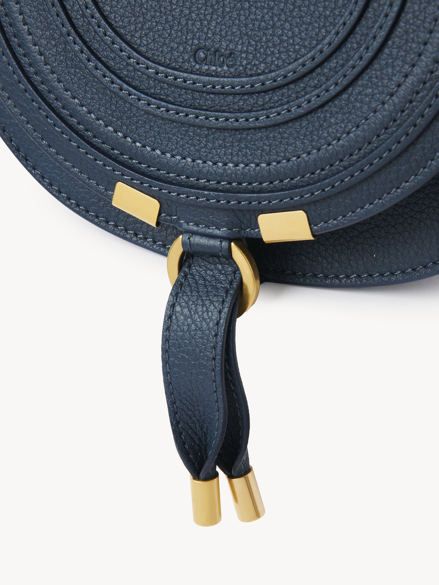 Small Marcie saddle bag in grained leather Grained calfskin
Tapestry Blue 