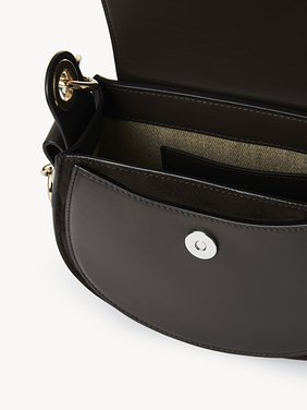 Small Tess bag in shiny & suede leather Shiny & suede calfskin
Kohl Brown 