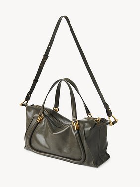 Paraty 24 bag in shiny leather Natural shiny calfskin
Flannel Grey Product detail