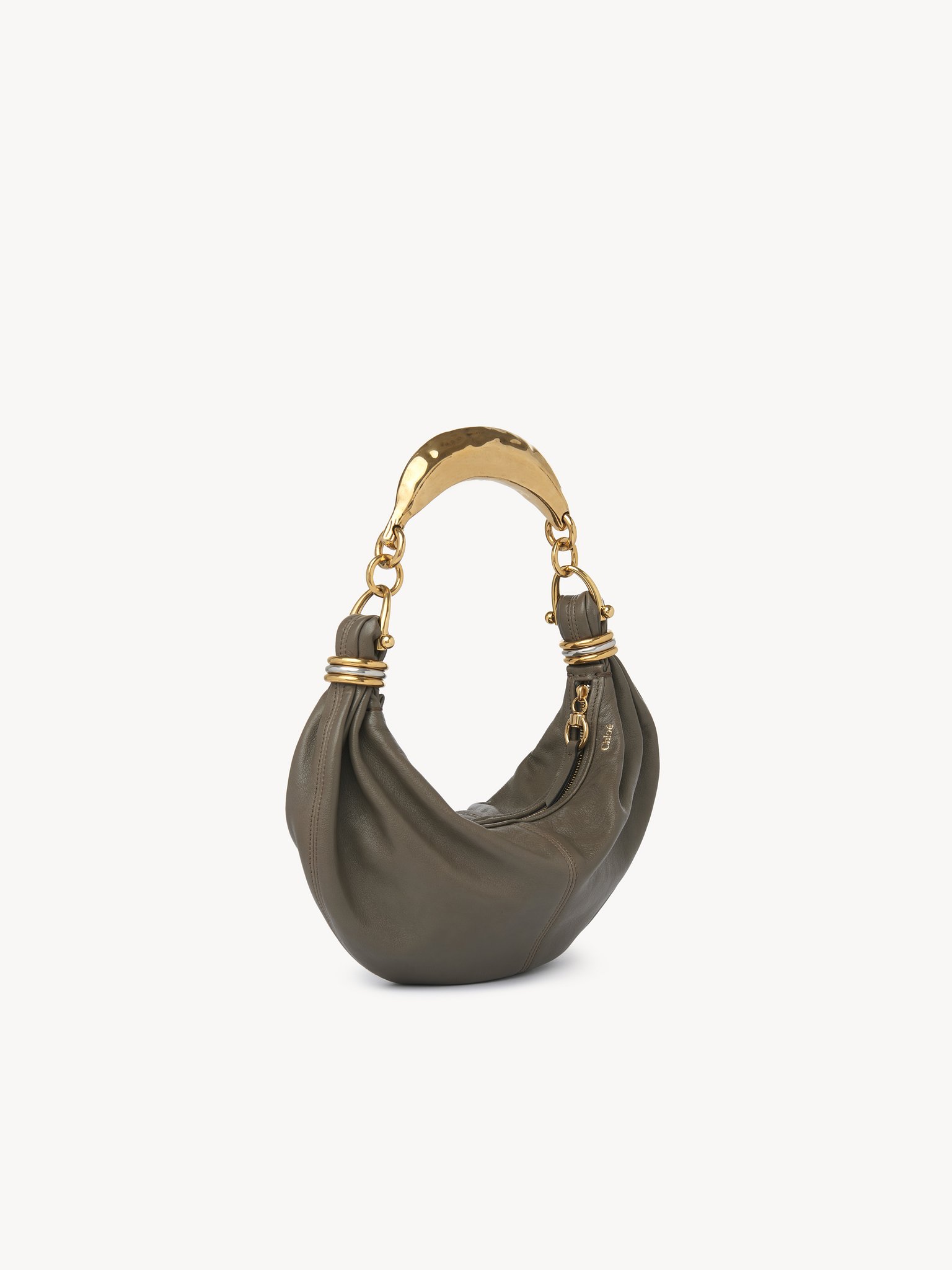 Small Bracelet hobo Bag in grained leather Grained buffalo leather
Flannel Grey Product detail